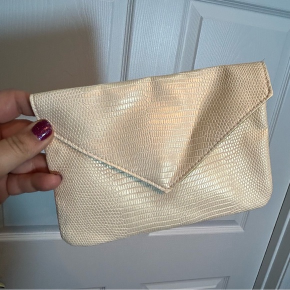 ipsy Handbags - Cream Envelope Pouch with Textured Finish